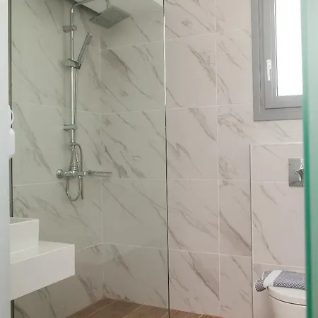 Sunrise Luxury Rhodes מלון